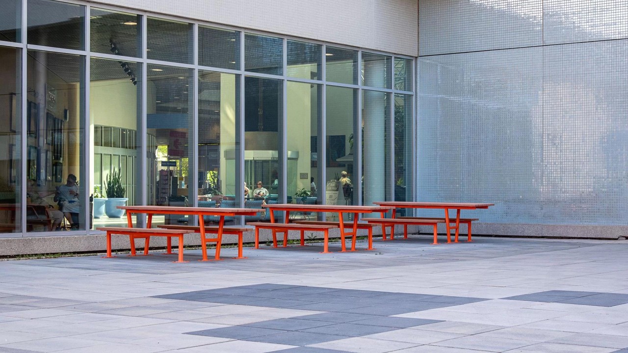 wheelchair-accessible-site-furnishings-wishbone