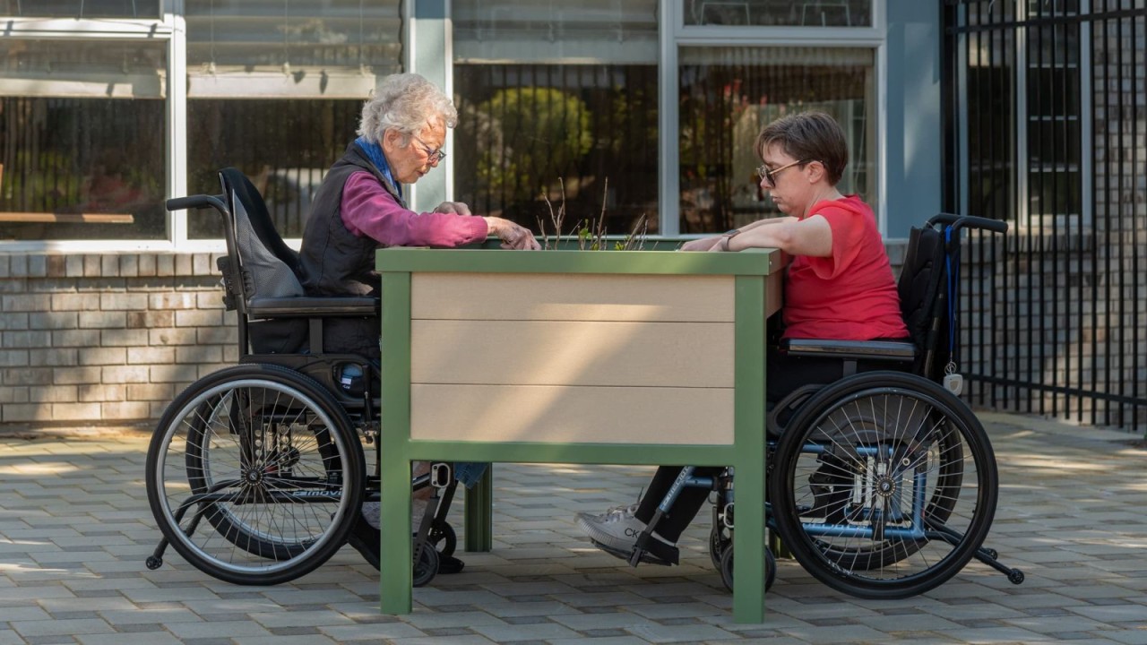 Wishbone-Rutherford-Wheelchair-Accessible-Planter