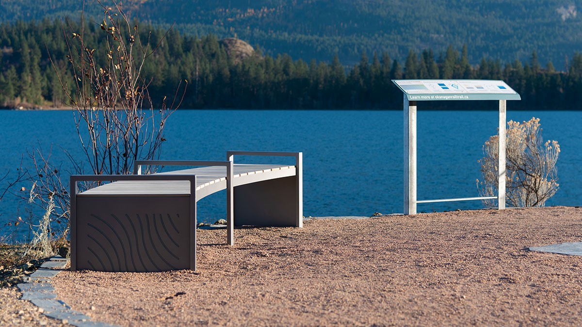 Wishbone-Story-Bench-using-Accoya-Seating-Surface-at-the-kalamalka-Lake-Interpretive-Site
