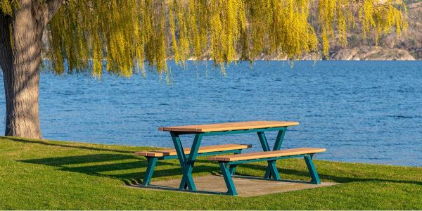 Wishbone-Bayview-Picnic-Table-in-Peachland-BC2